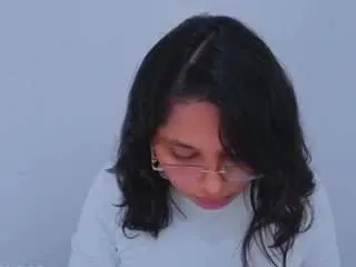 littlejulieta on CamSoda 