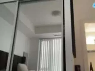 misskellyy on CamSoda 