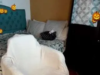 nata-roberts on CamSoda 