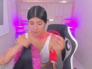 nikibryce on CamSoda 