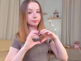 odelyneglin — show my sweet tits [100 tokens remaining]