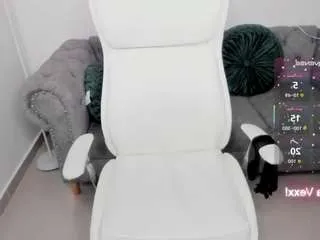 pekylove — spank tits  [Multi Goal]