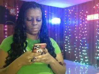 purplequeen888 on CamSoda 