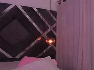 samantha-lw on CamSoda 