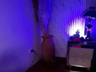 samanthaa-collinss on CamSoda 