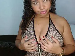 sweet-caandy on CamSoda 