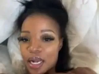 tastethepeach — lets role play///lush in//oil twerk//feet//anal//ride//private affairs// [128 tokens remaining]