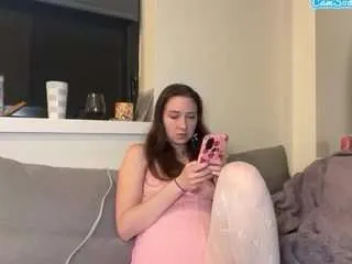 tilliemay on CamSoda 