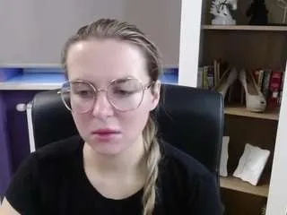 zoeyfancy on CamSoda