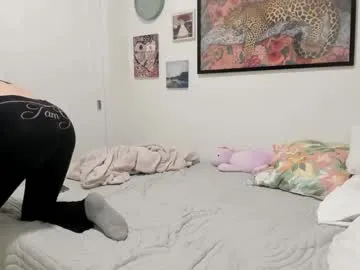 ariah_is_blonde on Chaturbate 