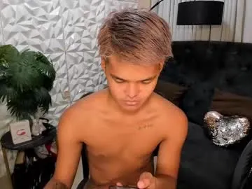 asianhugescott on Chaturbate 