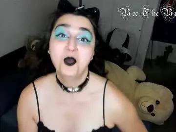 beethebumblebee on Chaturbate 