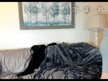 beethebumblebee — GOAL: Strip Me! #trans #alt #gamer #nerdy #dommy [500 tokens remaining]