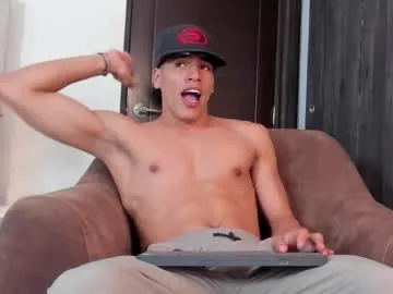 ceron_cb — GOAL: Cum Goal [2221 tokens remaining] Welcome to my room! #18  #new #latino #hardcock #muscle #gym