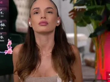 esmeainsley on Chaturbate 