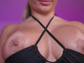 evazane — For every THUMBS UP you receive a GIFT. Tip 25 and  me for a nice surpriseee - Multi Goal: Wet and Creamy [442 tokens left] #bigass #bigboobs #squirt #anal #teen