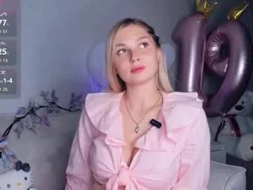 hidden_charm on Chaturbate 