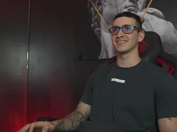 jacksonolsenn — cum shot #bigcock #monsterdick #muscle #alpha [855 tokens remaining]