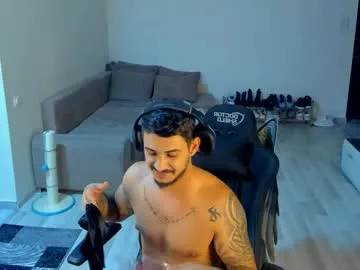 jonnyporn1 on Chaturbate 