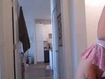 lilyyymonroee — spend the morning w me! #natural #blonde