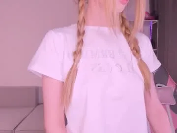 lissa__fox — GOAL: topless [146 tokens remaining] hey i'm Lissa! double s  #feet #cute #18 #pvt #skinny