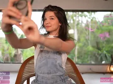 loollypop24 on Chaturbate 