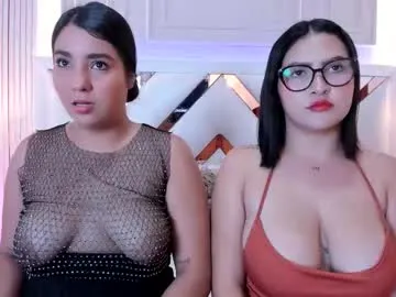 ninablooms01 on Chaturbate 