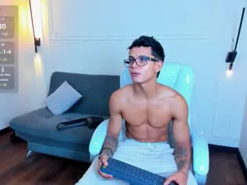 paradise_boy_s on Chaturbate 