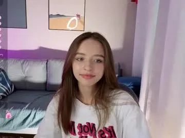 poopl_19 on Chaturbate 