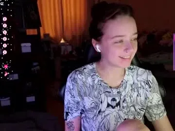 queen_kitty1818 on Chaturbate 