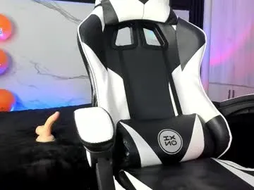 saimonvela — GOAL: Finger in ass [131 tokens remaining] ROULETTE 22 TOKEN #Skinny #twink #cum  #teen #anal