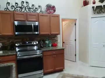 sam_papithebarber — Sam_papithebarber's room #uncut #papi #horny