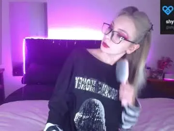 shysweetrish on Chaturbate 