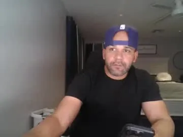 thatazguyaz on Chaturbate 