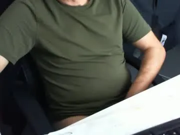 tomtom02029 on Chaturbate 