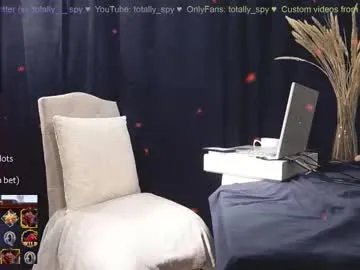 totally_spy on Chaturbate 