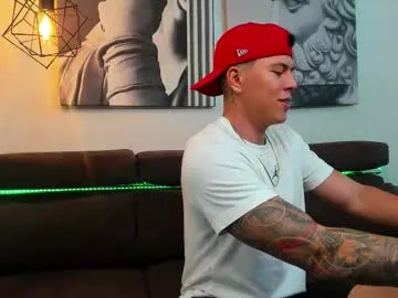 zacandmarcosmg_ on Chaturbate 