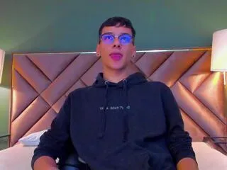 aidden_royce — Freechat on Flirt4Free