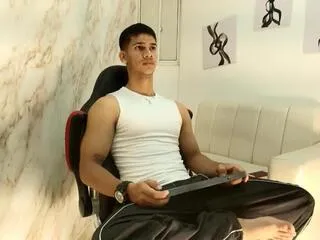 andres_stud — Freechat on Flirt4Free