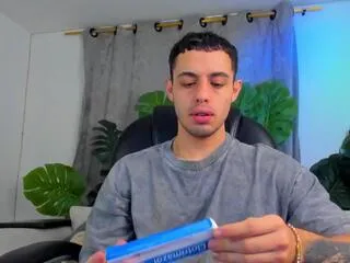 austin_col — Freechat on Flirt4Free