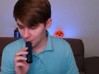 billy_milligan on Flirt4Free 