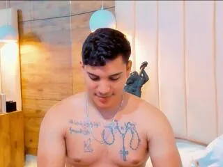esteban_morenoo on Flirt4Free 