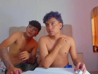 mateo_fiore_noah_saimon — Freechat on Flirt4Free