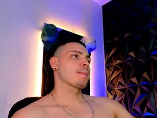 maxwell_dupont — Freechat on Flirt4Free