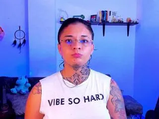 mia_barton — Freechat on Flirt4Free