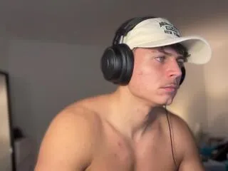 noah_sandler — Freechat on Flirt4Free