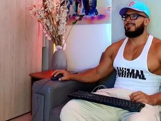 titan_max on Flirt4Free 