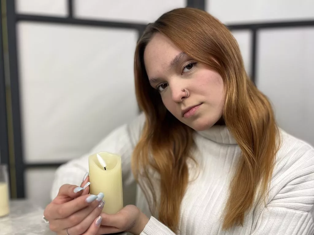 AinsleyBrownell — I love music, evening walks, and photos with atmosphere. The camera is on---shall we begin?