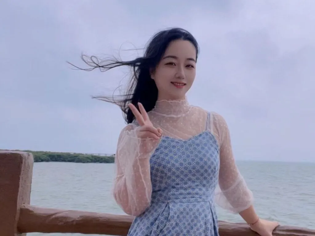 feier — I love this site so much. The shows, the conferences, the jokes, the titty shakes, the stories... it's all great.