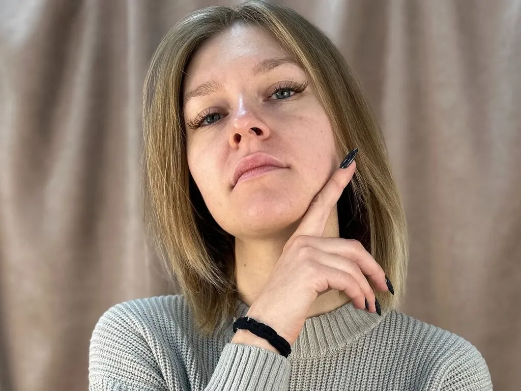 JerryHemsley — I love sensual conversations, passionate glances and those who know how to conquer not only with actions, but also with words.  Do you want to get to know me better? 